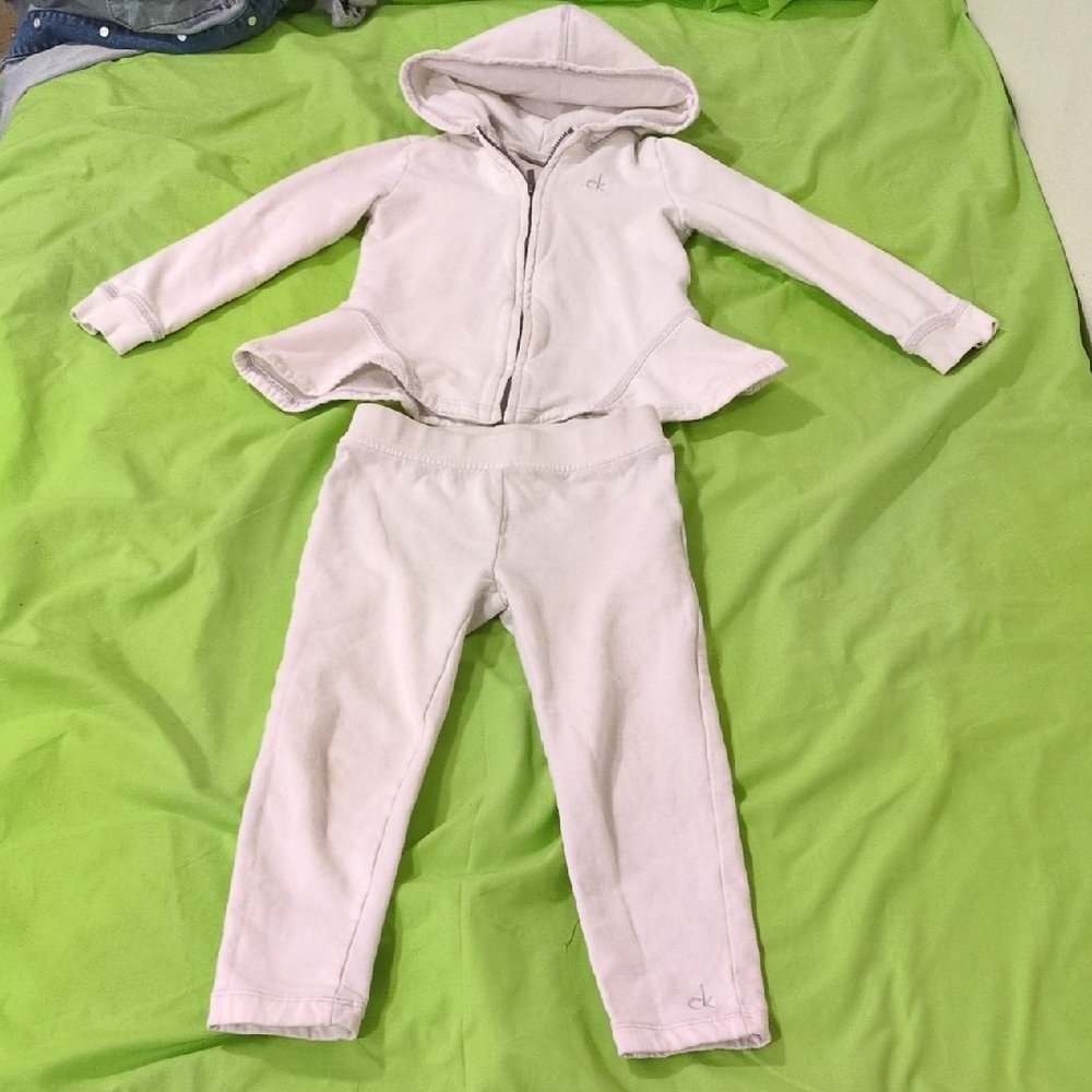 Calvin Klein Jeans Kids Matching Set Sweatsuit in Light Gray 4T